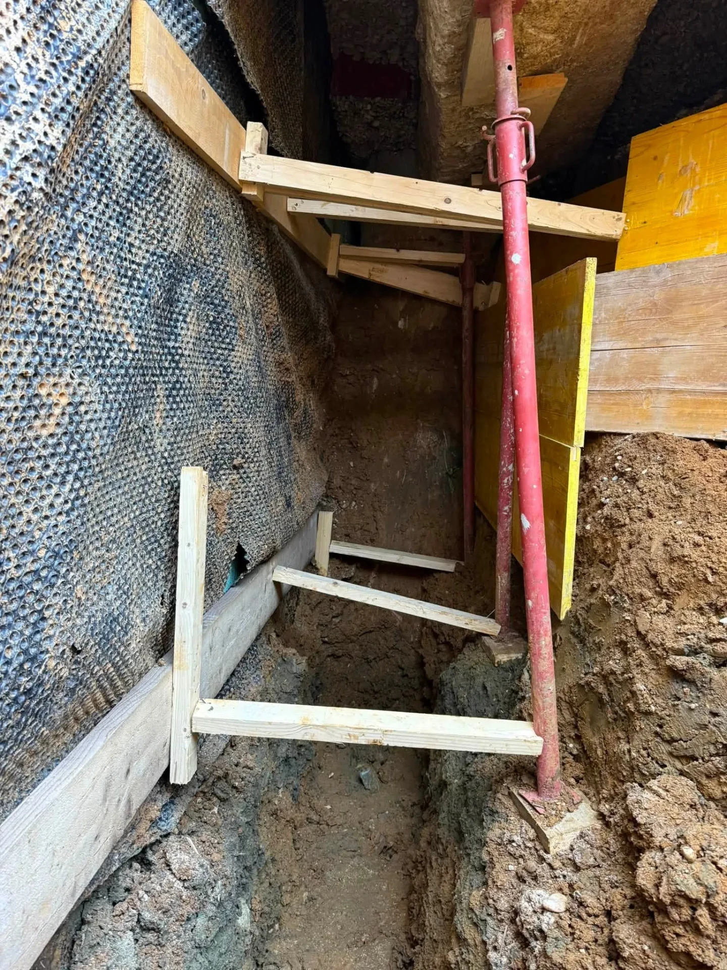 Podupiranje i oplata rova uz hidroizolaciju temelja, Gornje Vrapče